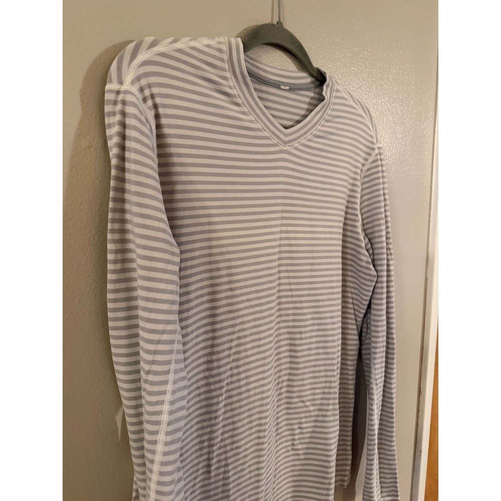 Lululemon V-Neck Long Sleeve Striped Running Top Grey White Mesh Panels - Picture 6 of 6